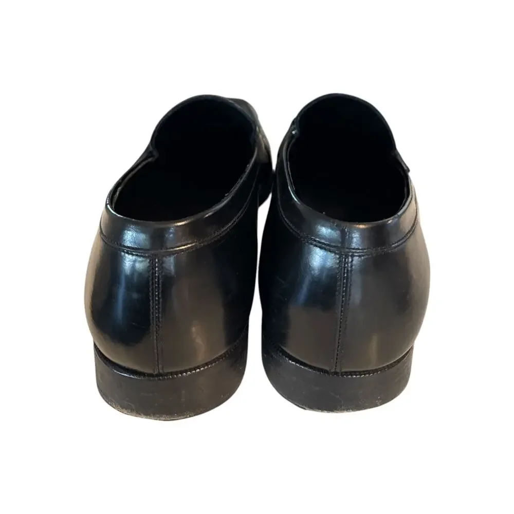 Must Have!!!! SALVATORE FERRAGAMO 
